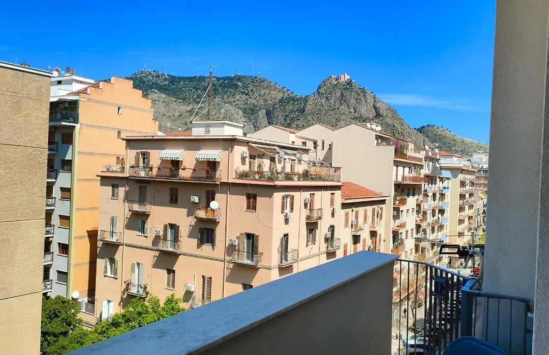 utveggio view apartment-1